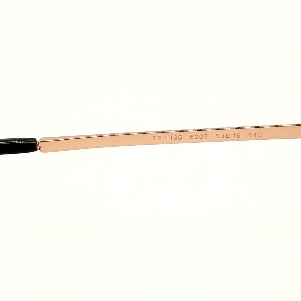 New Women’s Tiffany&Co Eyeglasses - Picture 4 of 5